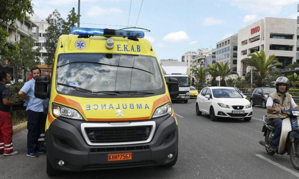 Κηφισίας: Τροχαίο με τραυματία στα Σίδερα Χαλανδρίου -Στο «κόκκινο» η κίνηση